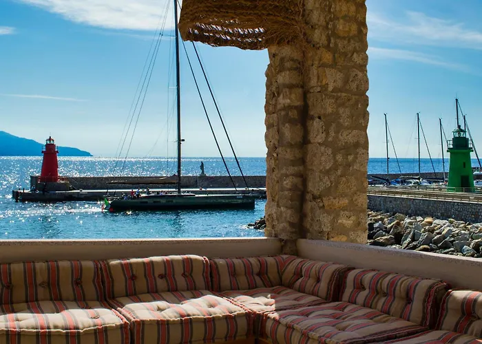 La Guardia Hotel